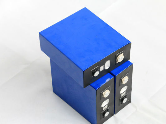 MSDS 3.2V 202Ah بطارية ليثيوم LiFePO4 دورة عميقة لحزمة الطاقة الشمسية